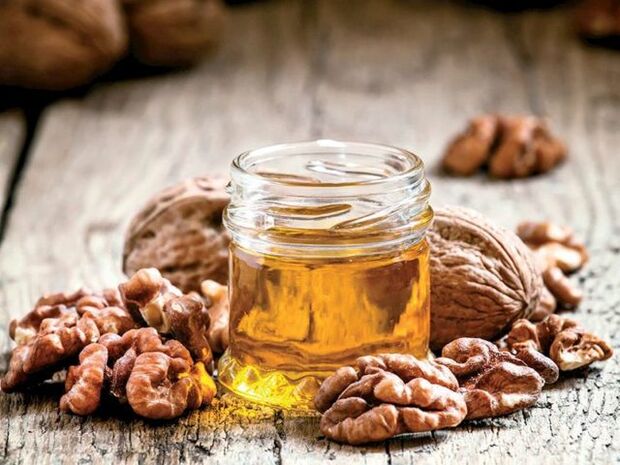 madu jeung walnut pikeun potency